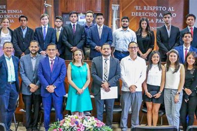 Alumnos de Primer Semestre de Derecho visitan el Tribunal Electoral de Veracruz